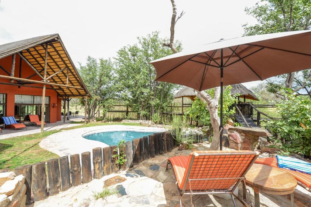 Hobatere lodge - Main view