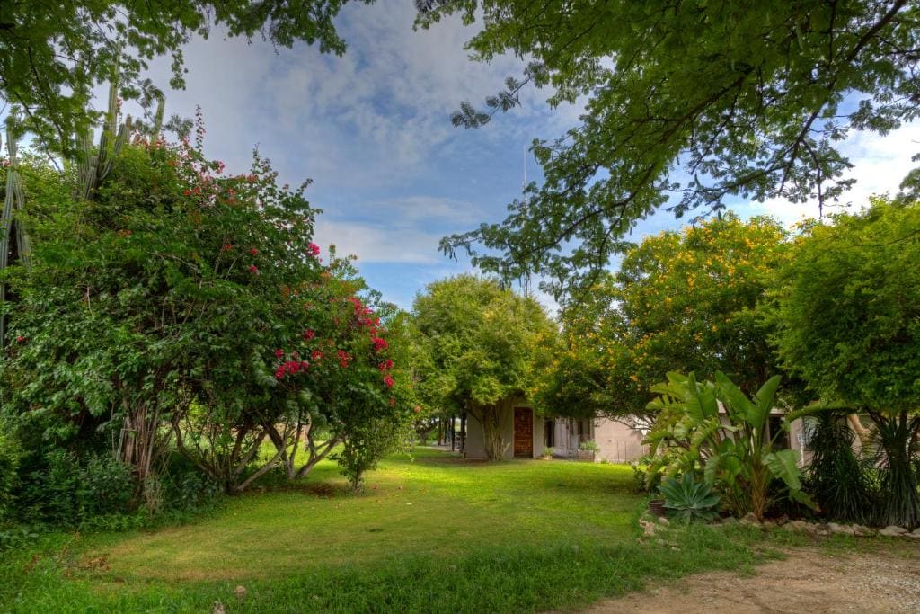 Khoi-Khoi Guesthouse - Main view