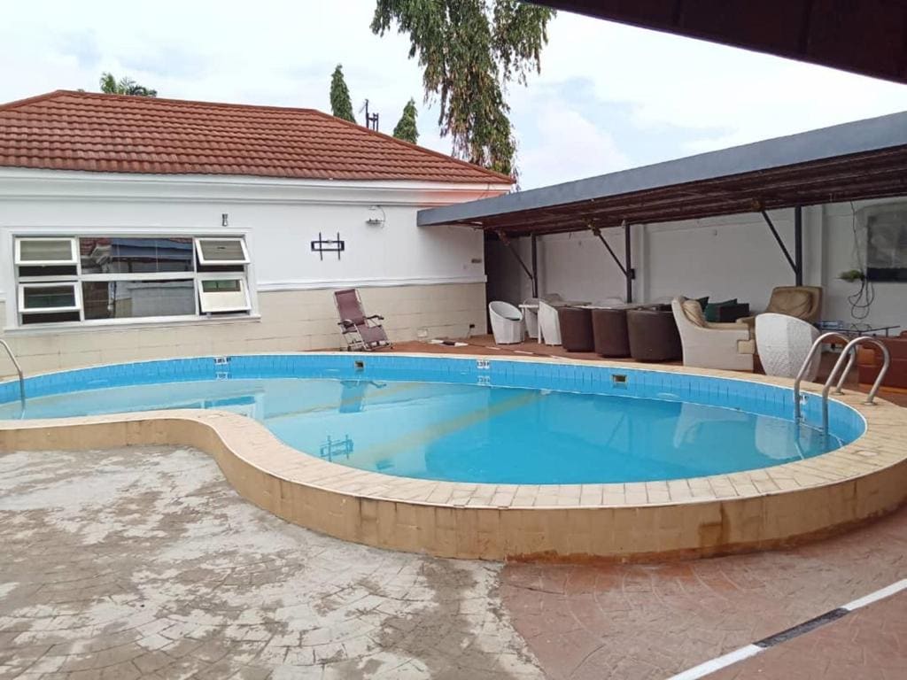 Lake 47 Suites Ltd - View 4