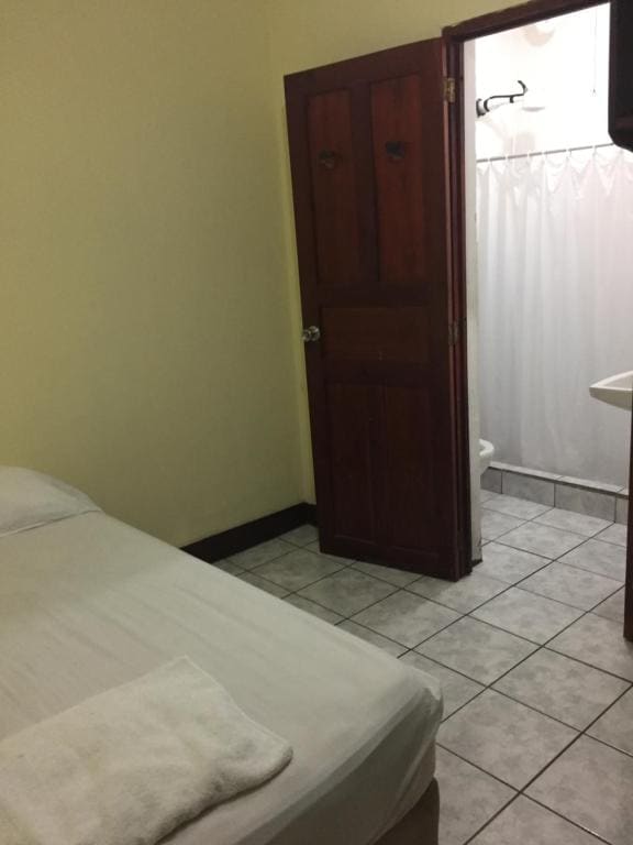 AC Room 2 Persons Hospedaje Don Wilfredo - View 2