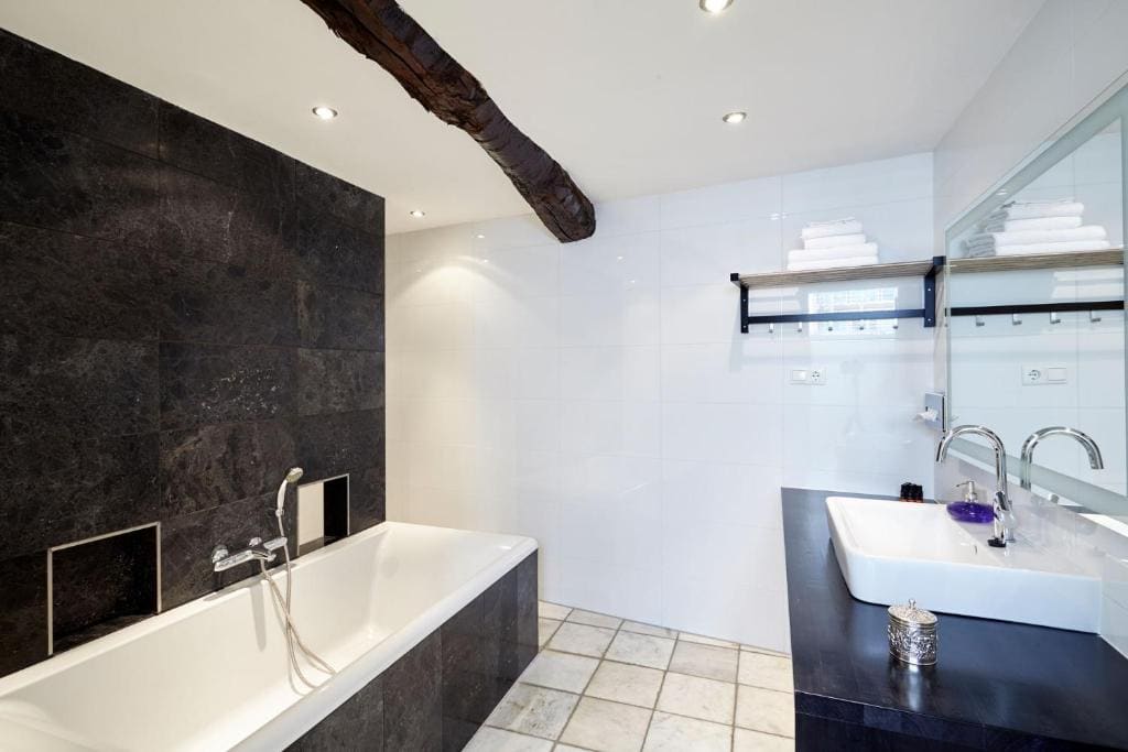 Boutique Hotel Bonjour - View 3