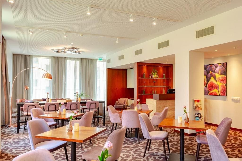 Crowne Plaza Amsterdam - South by IHG - View 3