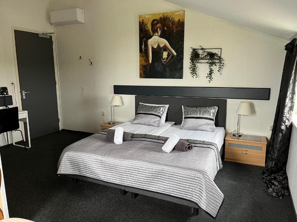 Hotel Dijkzicht - View 2