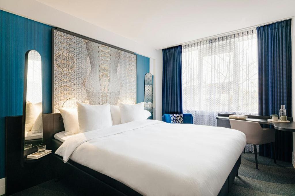 NYX Hotel Amsterdam Rembrandt Square - View 2