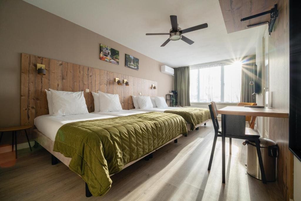 Hotel Emilia - View 2