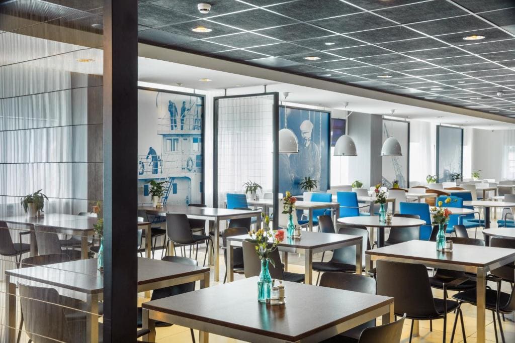 Holiday Inn Express Rotterdam - Central Station by IHG - View 4