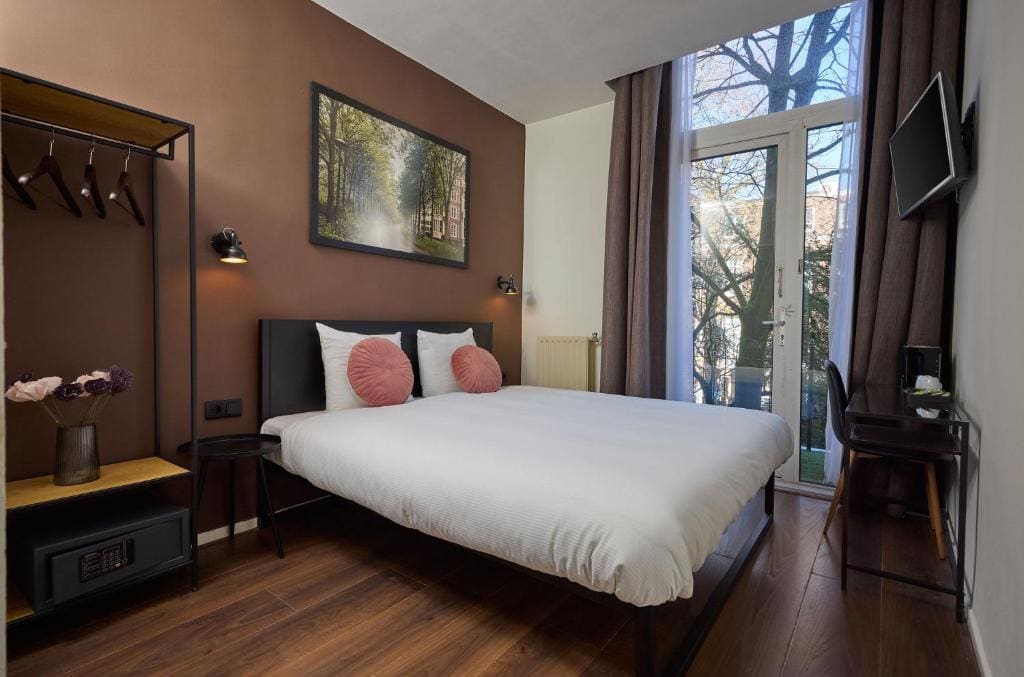 Quentin Museum Square Hotel - View 6