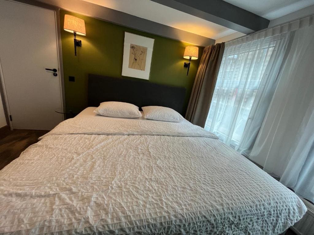 Central Guest Rooms - View 6