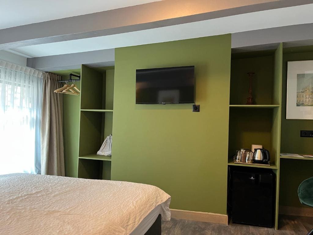 Central Guest Rooms - View 4