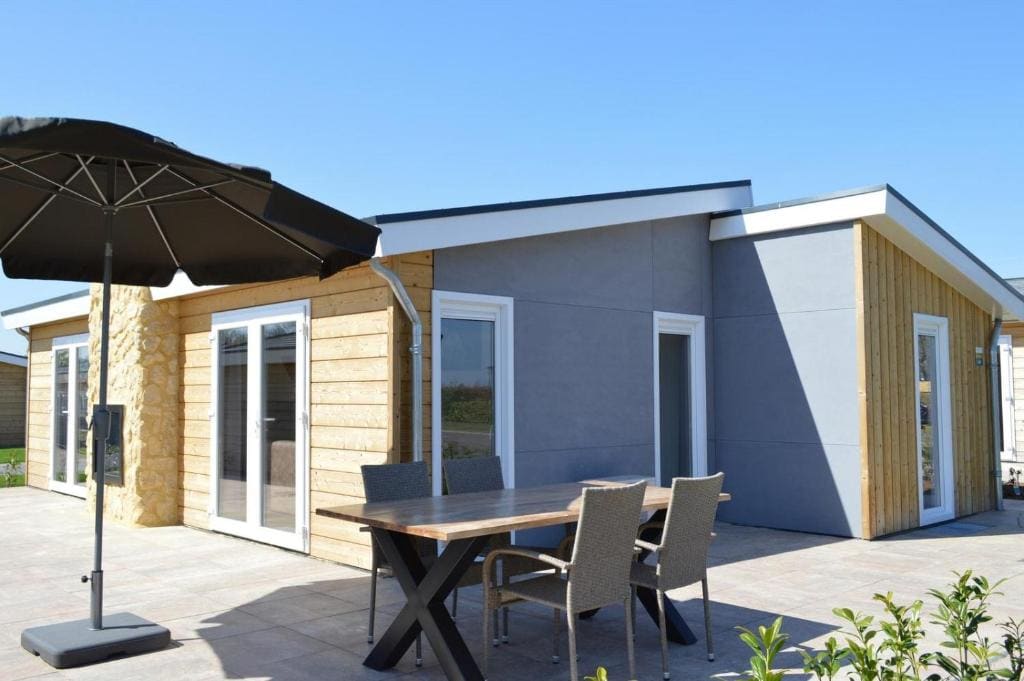 Schaelsbergerbosch- 2 Bath FireplGarde - View 6