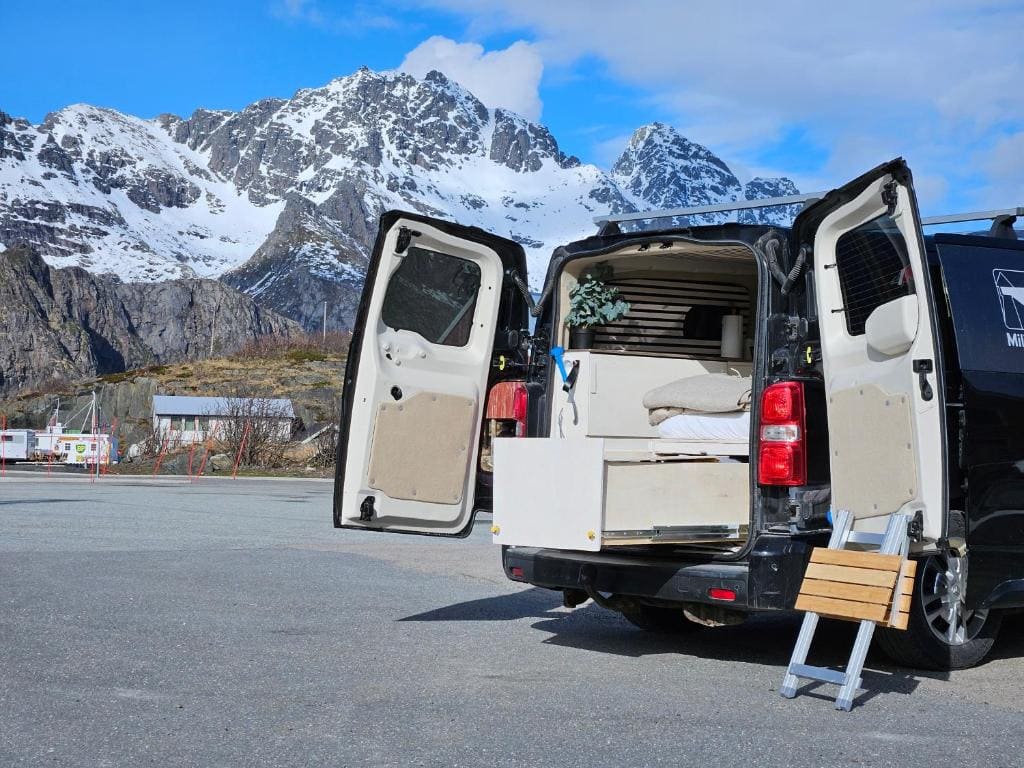 Bodø & Lofoten Campervans - Main view