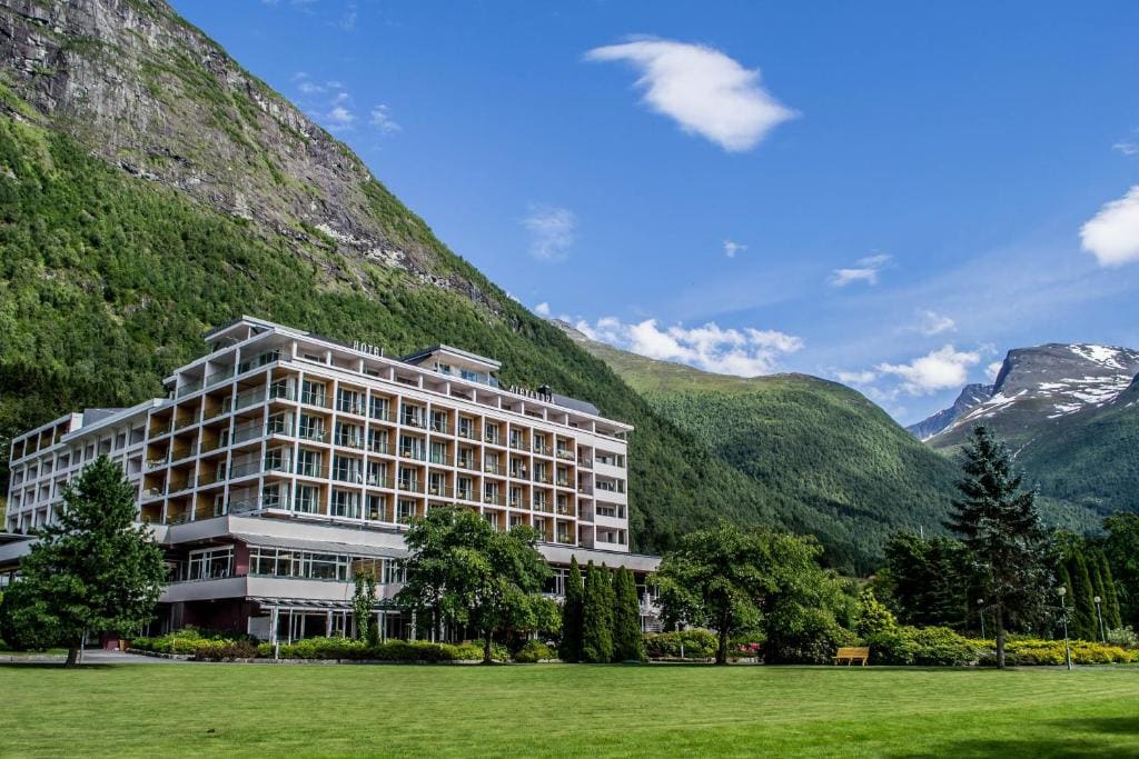 Hotel Alexandra Loen - Main view