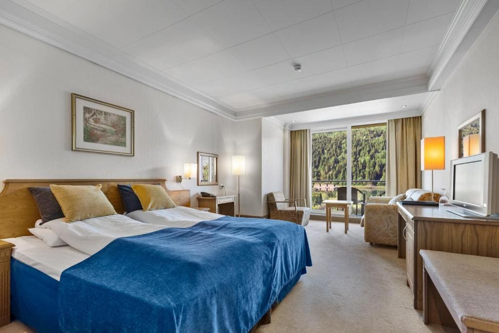 Hotel Alexandra Loen - View 2
