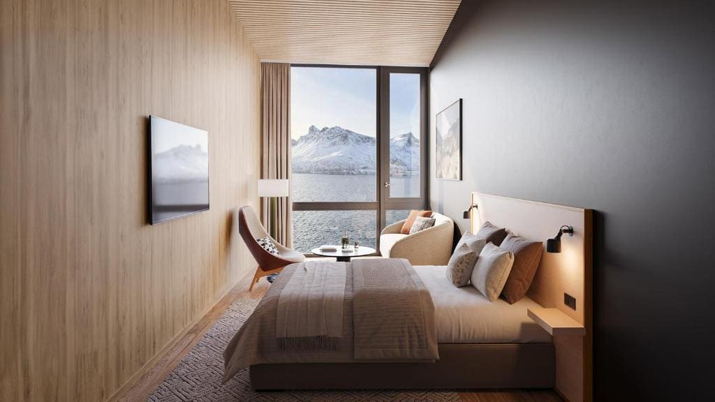 Storm Hotel Senja - View 2