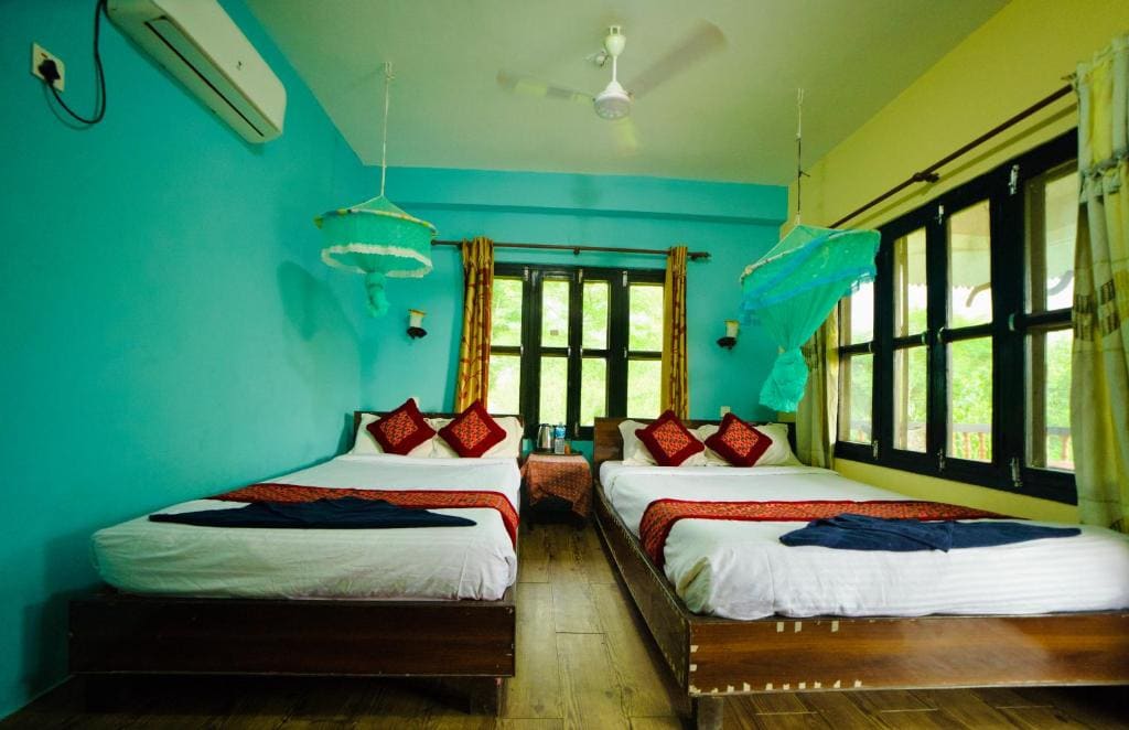 Chitwan Gaida Lodge - Animal Lovers & Birdwatchers Paradise - View 2