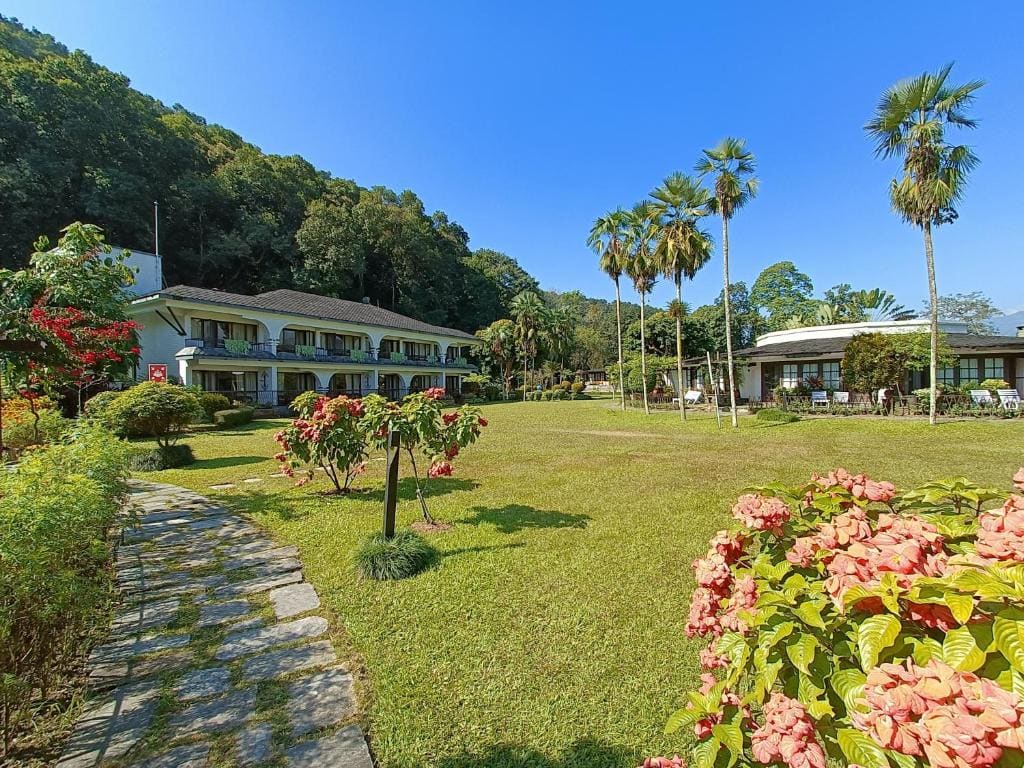 Fish Tail Lodge - View 7