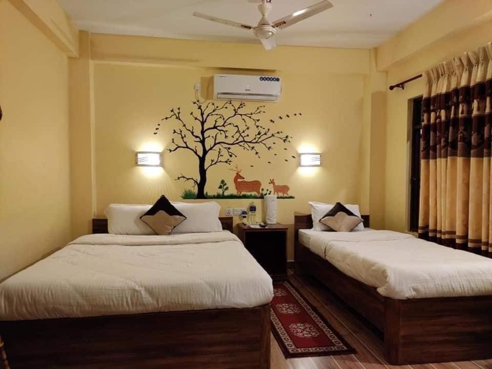 Hotel Mirage Sauraha - View 7