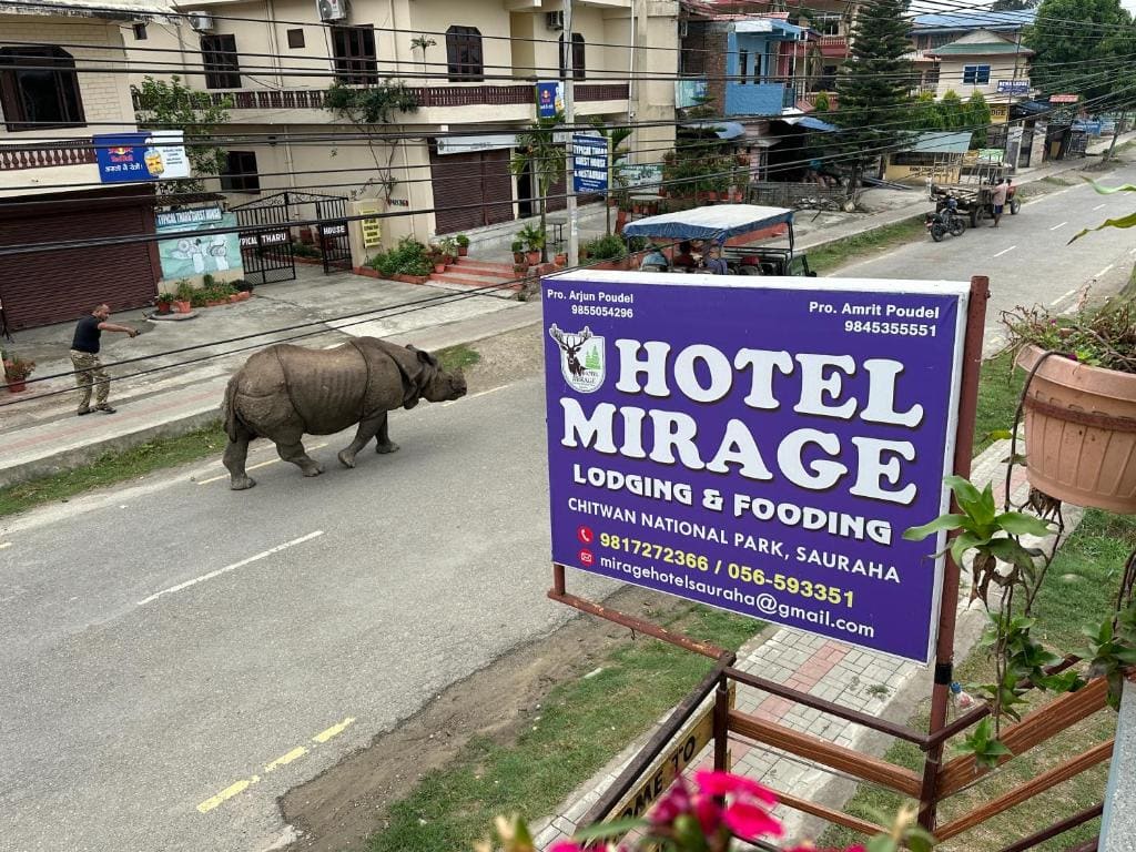 Hotel Mirage Sauraha - Main view