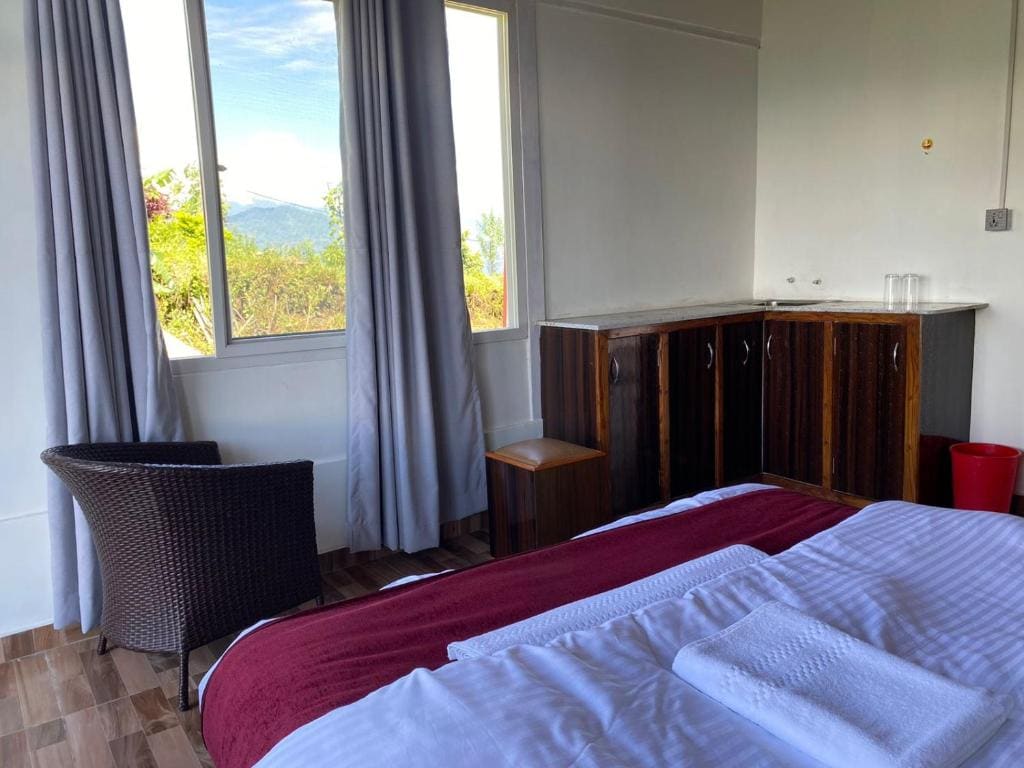 Panoramic View Guest House Sarangkot - View 6