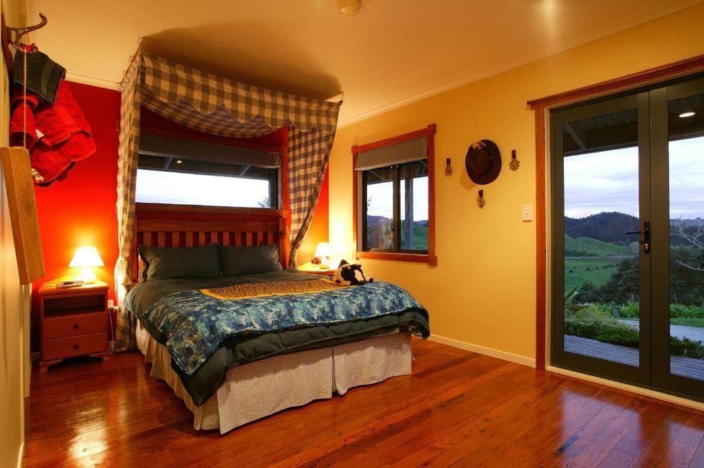 Abseil Inn - View 4