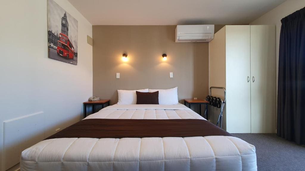 Airways Motel - View 7