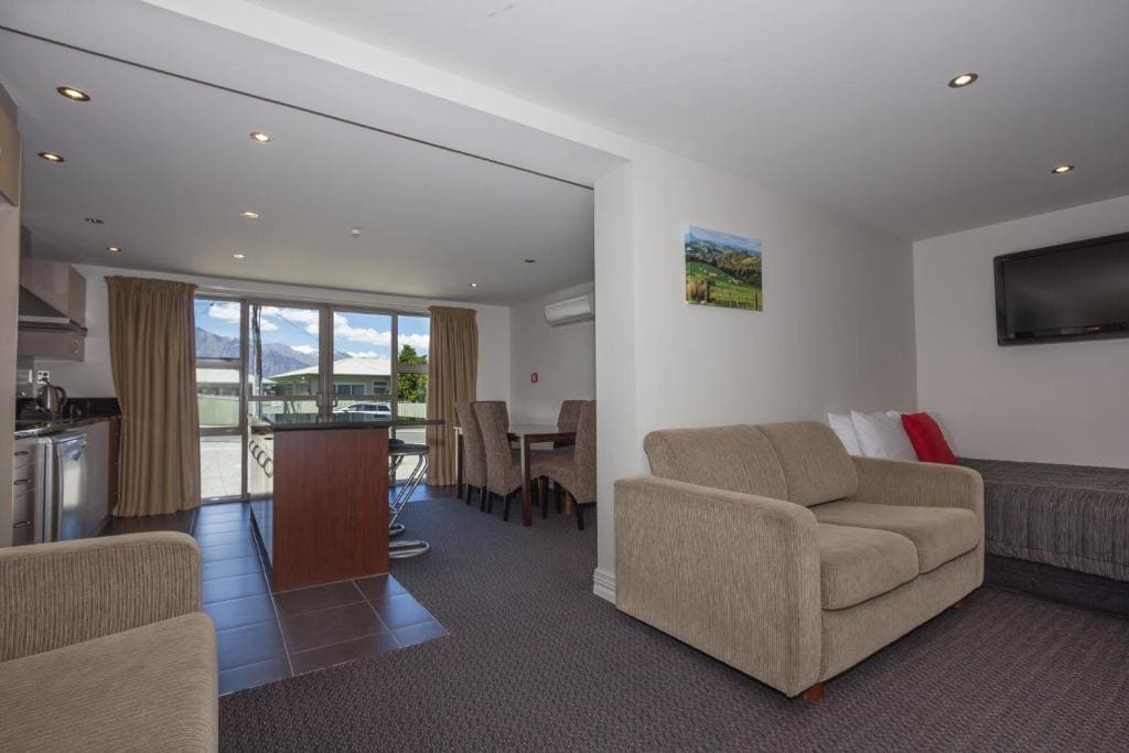 Autoline Motel Queenstown - View 5