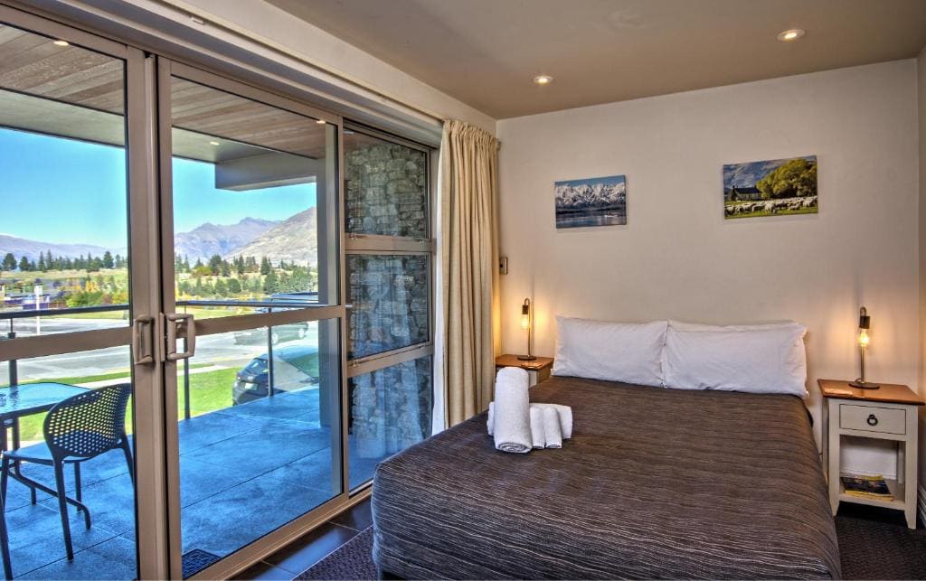 Autoline Motel Queenstown - View 2