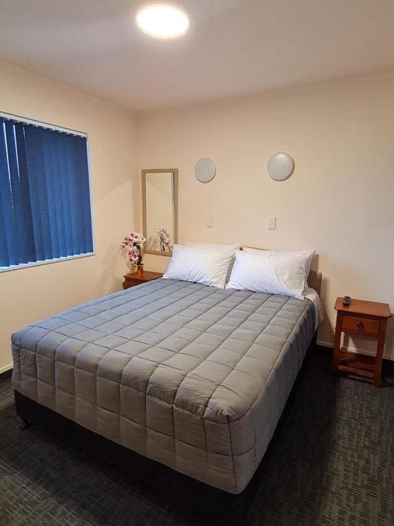 Avenue Heights Motel - View 7