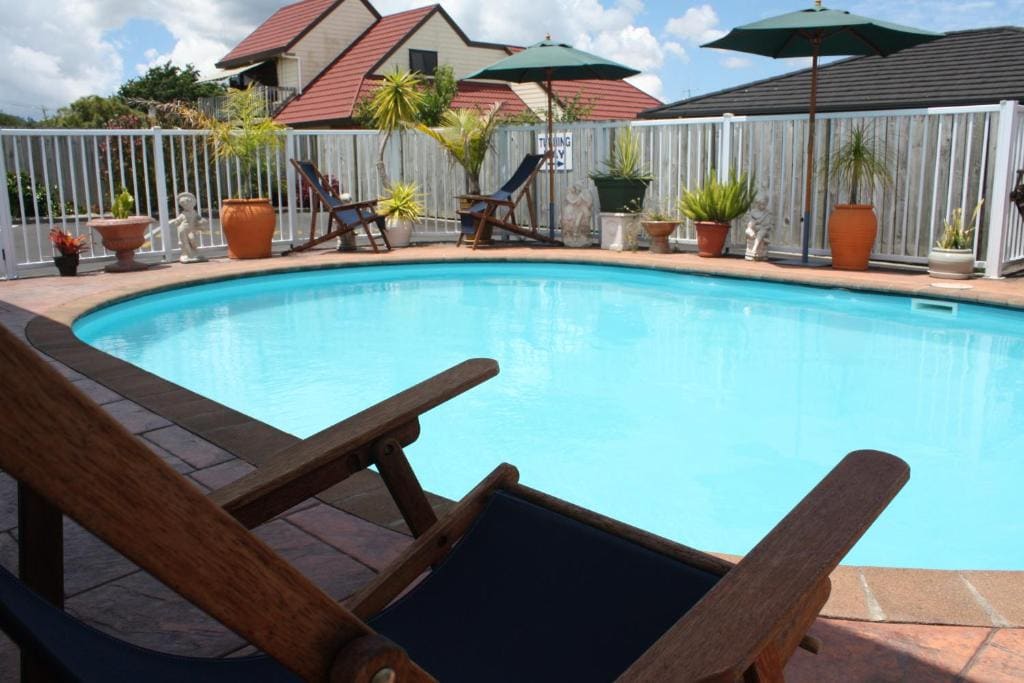 Avenue Heights Motel - View 4