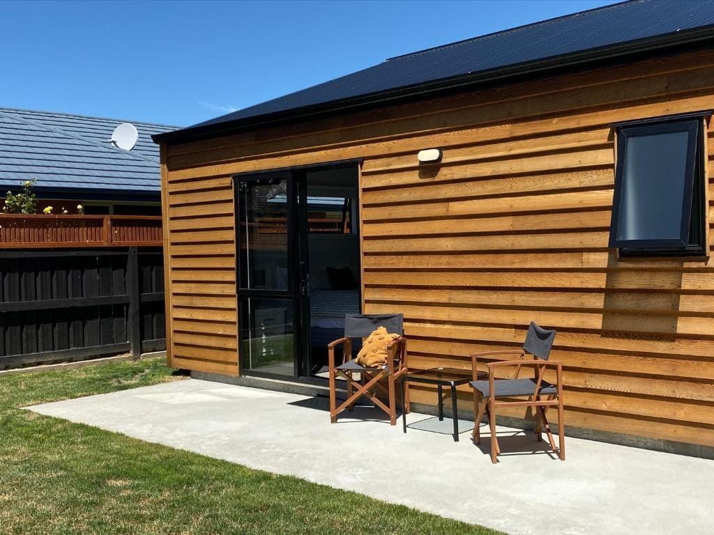 Central Retreat and self contained with free wifi - View 3