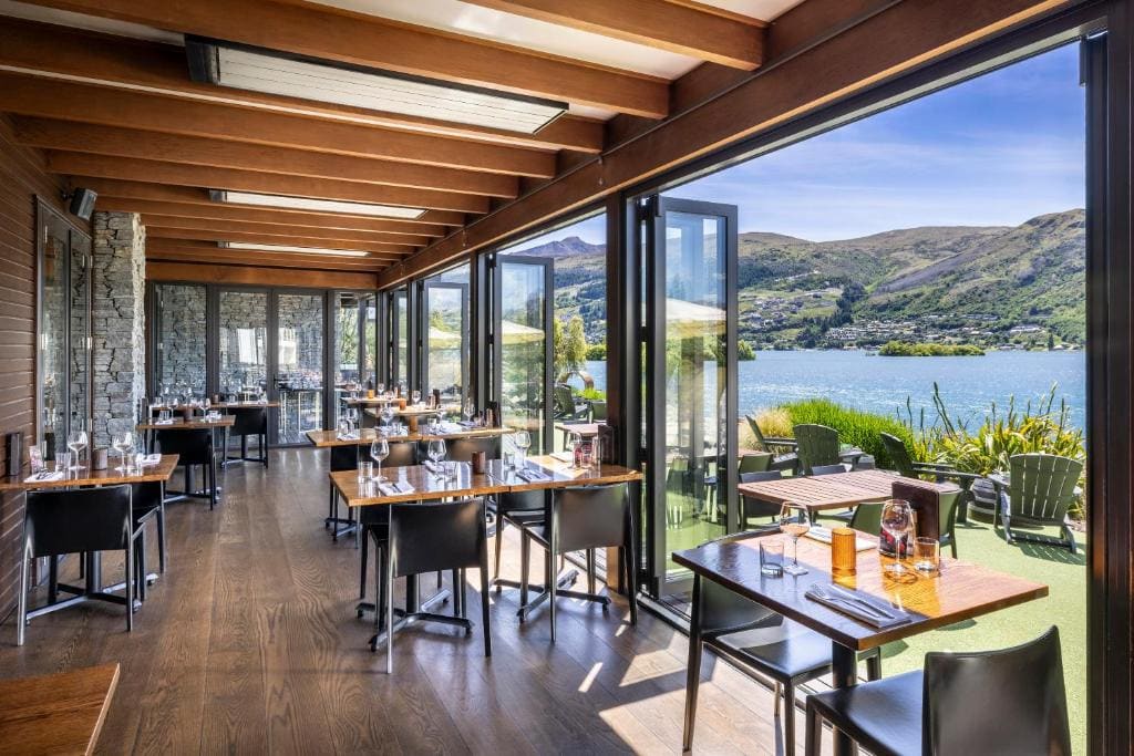 DoubleTree by Hilton Queenstown - View 3