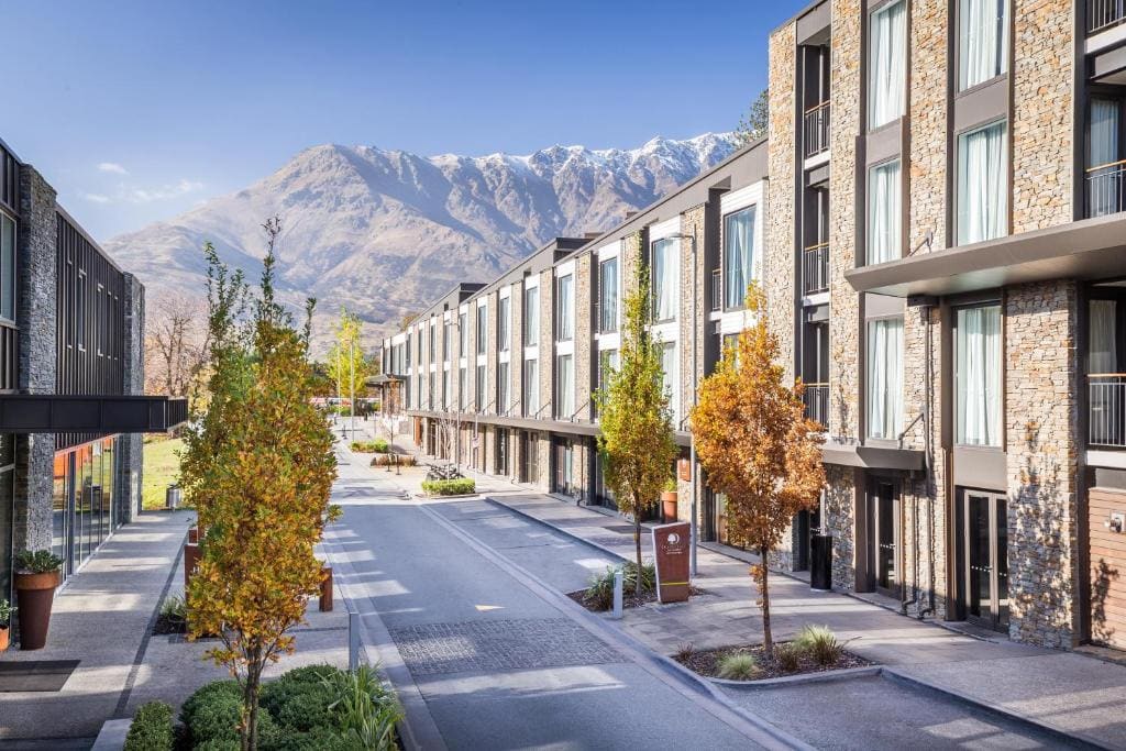 DoubleTree by Hilton Queenstown - Main view