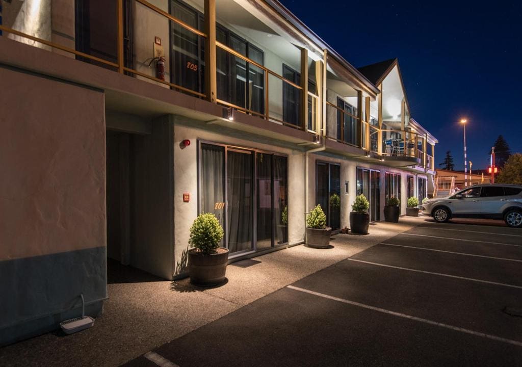 Gladstone Motel - Main view