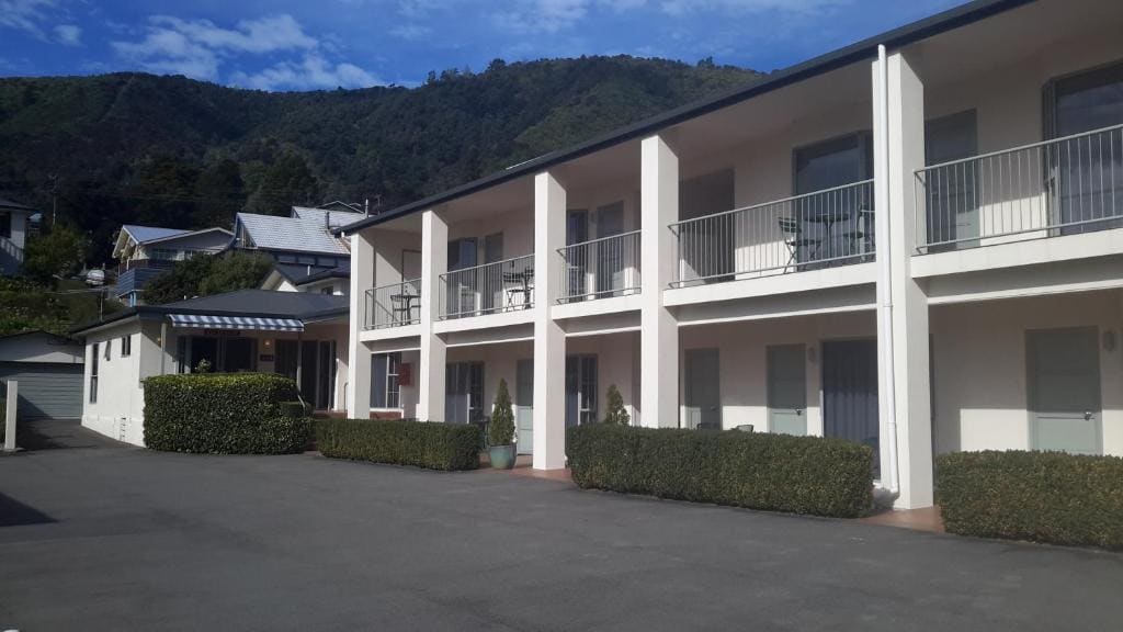 Jasmine Court Motel - View 4