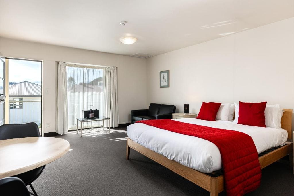 Jasmine Court Motel - View 2