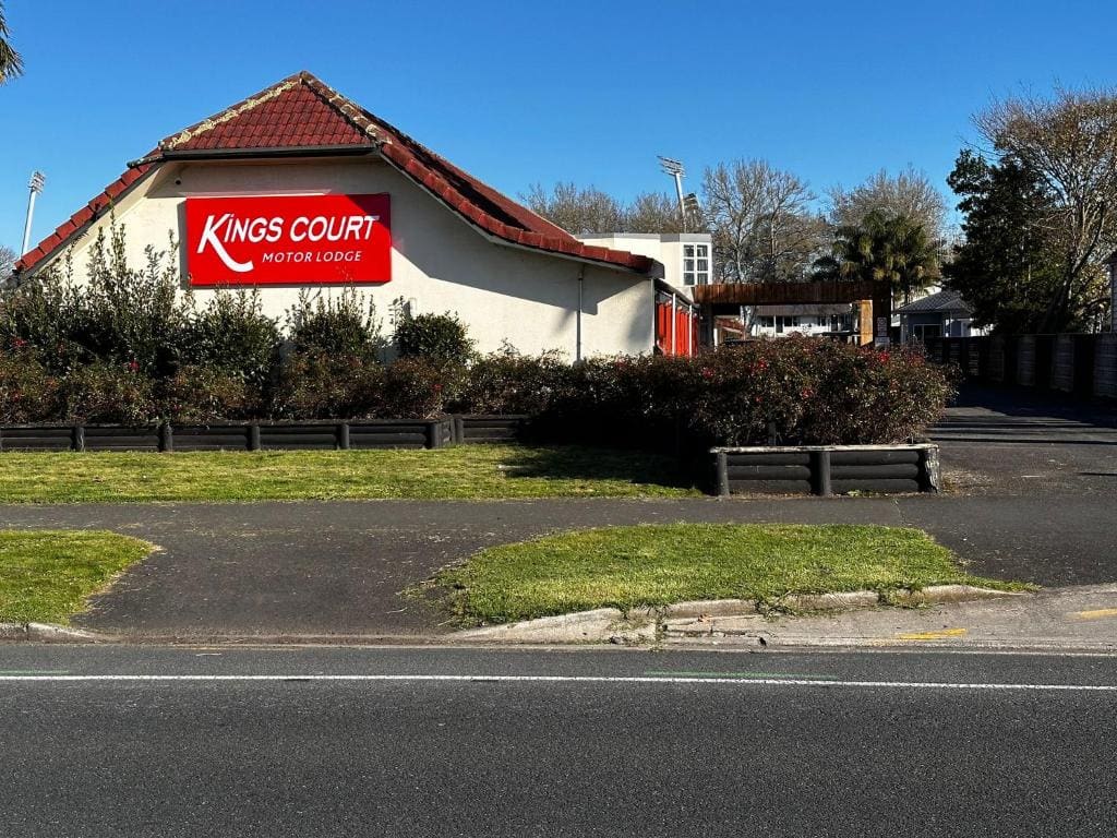 Kings Court Motor Lodge - Main view
