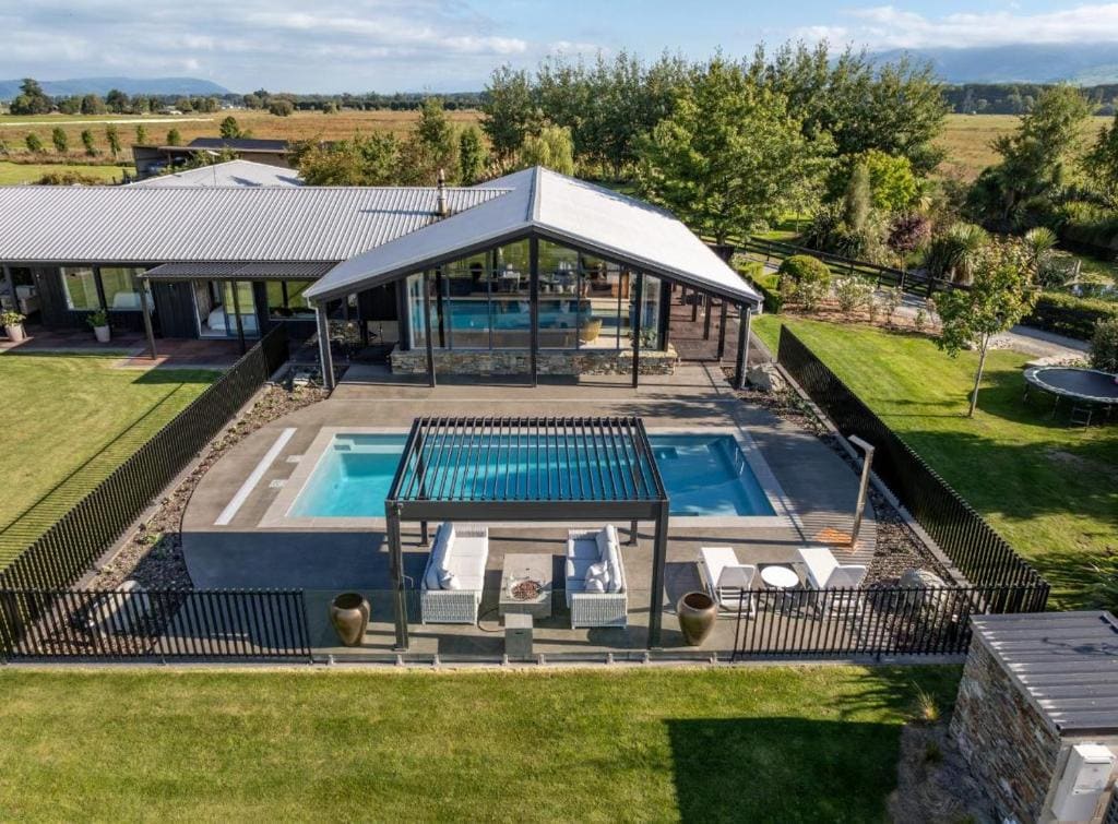 Mackenzie Country Lodge - View 4