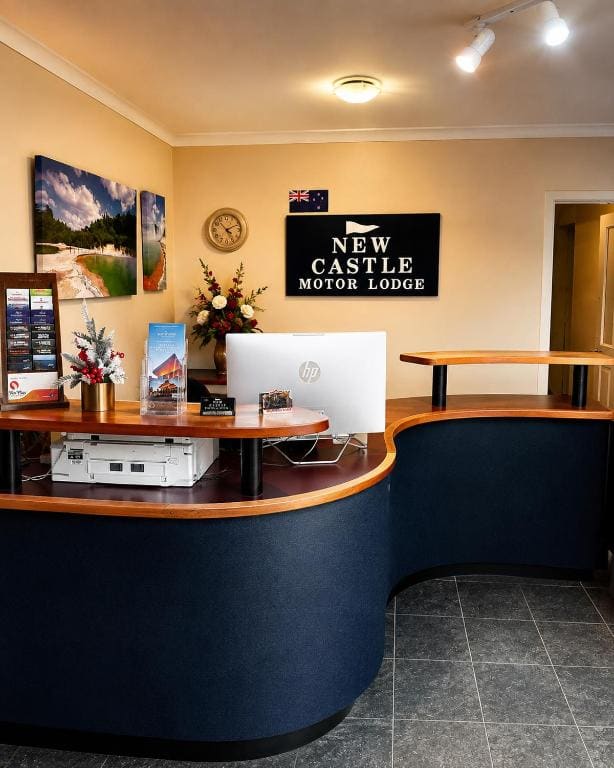 New Castle Motor Lodge - View 5