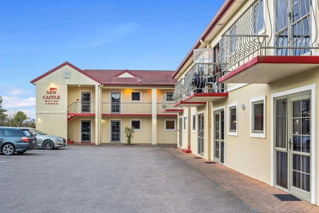New Castle Motor Lodge - Main view
