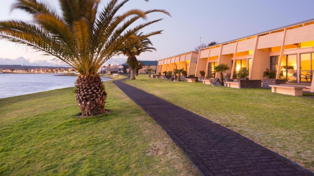Oasis Beach Motel - Main view