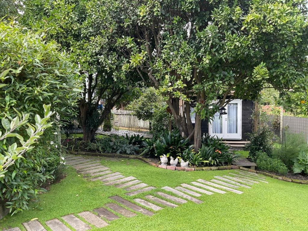 Orange Tree Cottage - garden hideaway - View 7