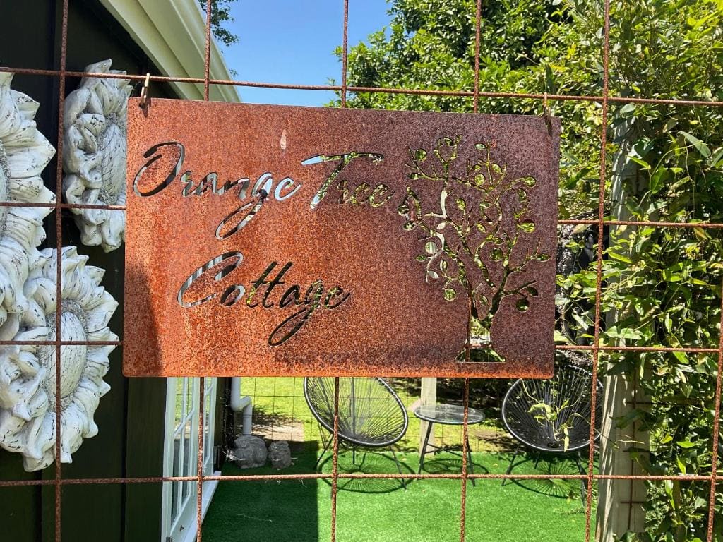 Orange Tree Cottage - garden hideaway - View 3