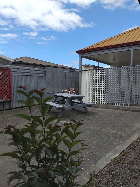 Napier Nest Motel - View 2