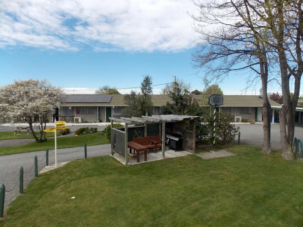 Rangiora Lodge Motel - View 5