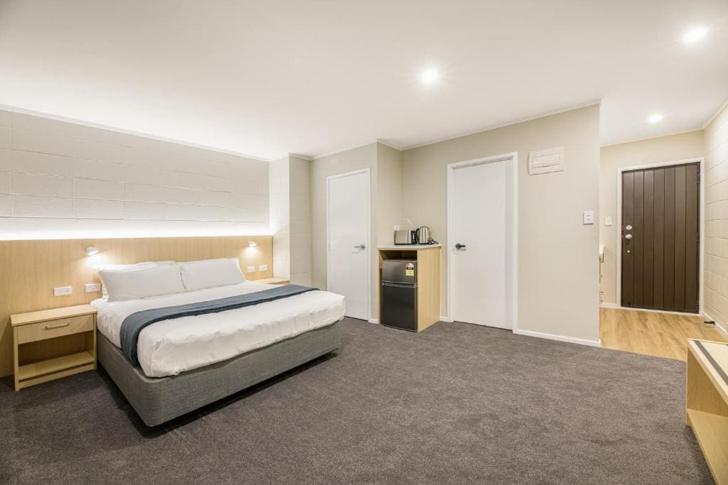 Takapuna International Motor Lodge - View 7