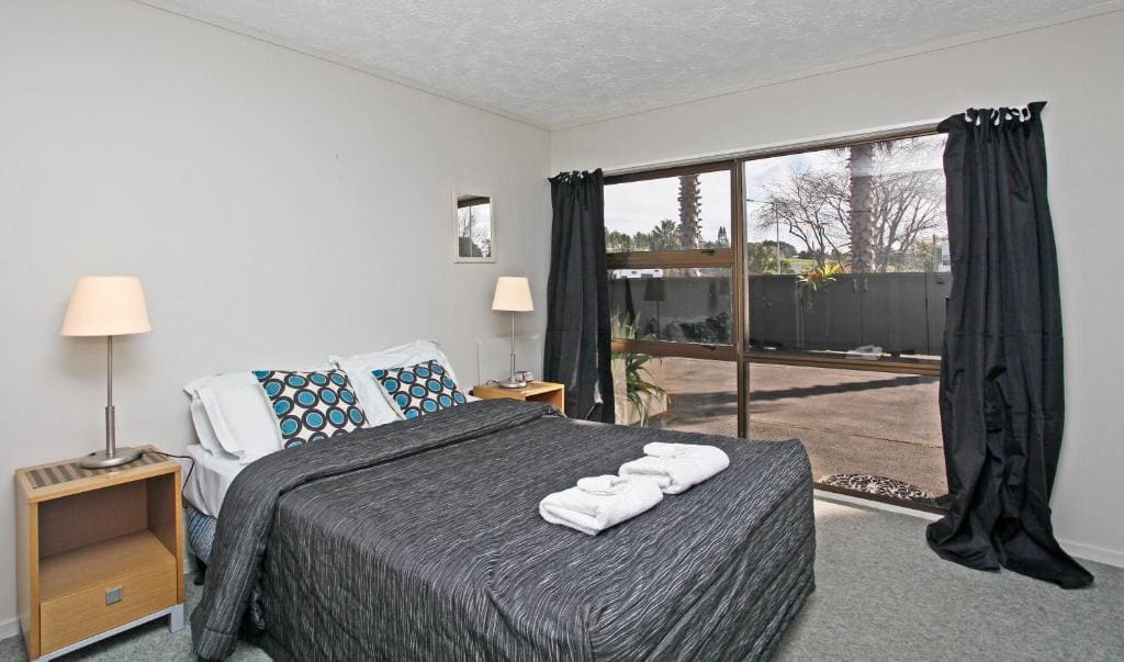 Walton Park Motor Lodge - View 7