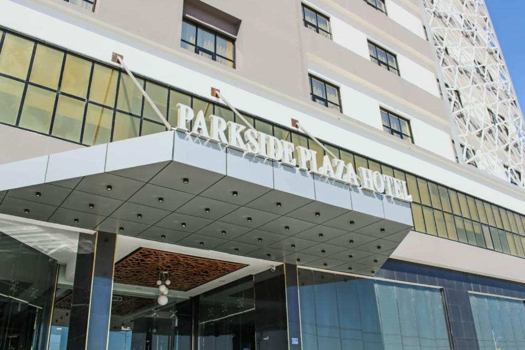 Parkside Plaza Muscat - Main view