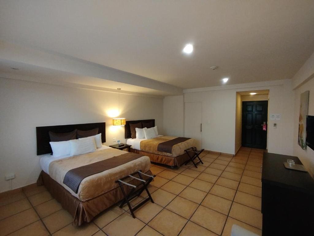 Bella Luxury Suite in Coronado - View 7