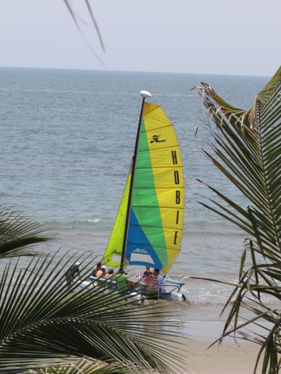 Baja Canoas Hotel - Main view