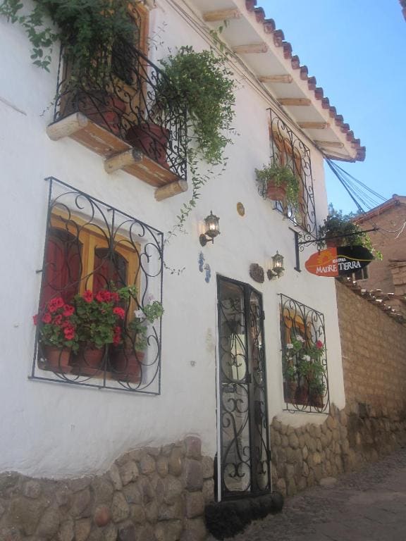 Hostal Madre Tierra - Main view